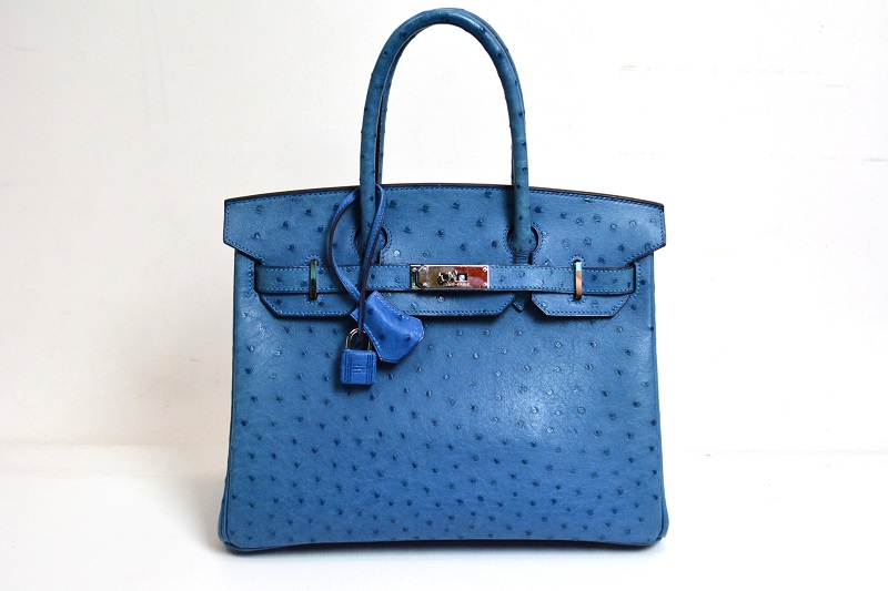 The Difference Between Hermès Birkin and Kelly Bags - Consigned