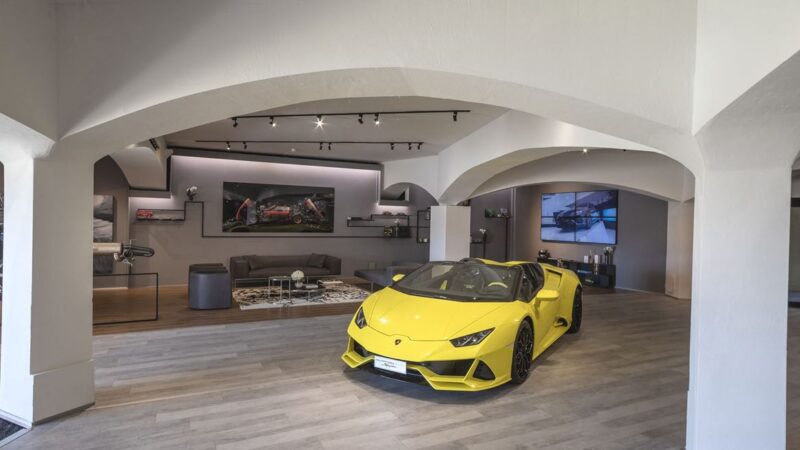 Lamborghini Lounge in Porto Cervo: Exclusivity and Lifestyle celebreMagazine