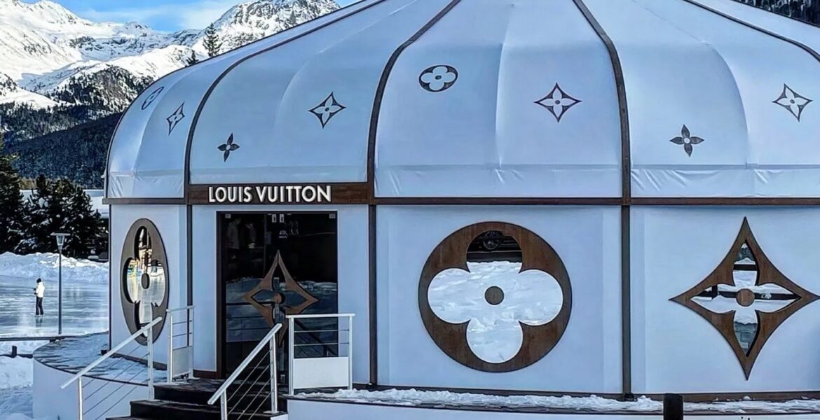 Had the pleasure to visit Louis Vuitton pop up in @stmoritz 💫