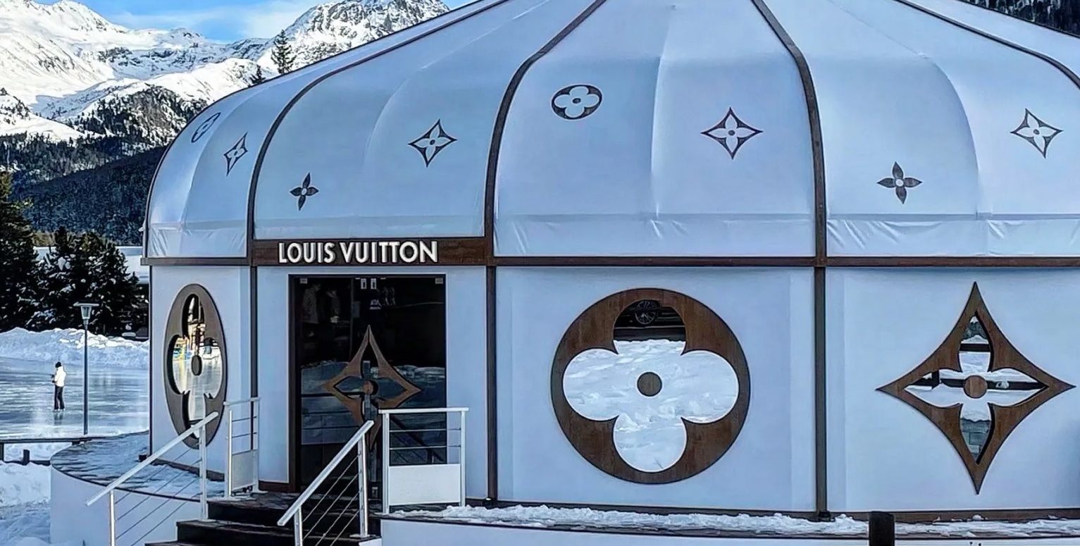 Visiting the Louis Vuitton Pop Up Yurt with my BFF. Let's all remember